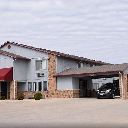 Carroll Burke Inn Motel & Suites מראה חיצוני תמונה